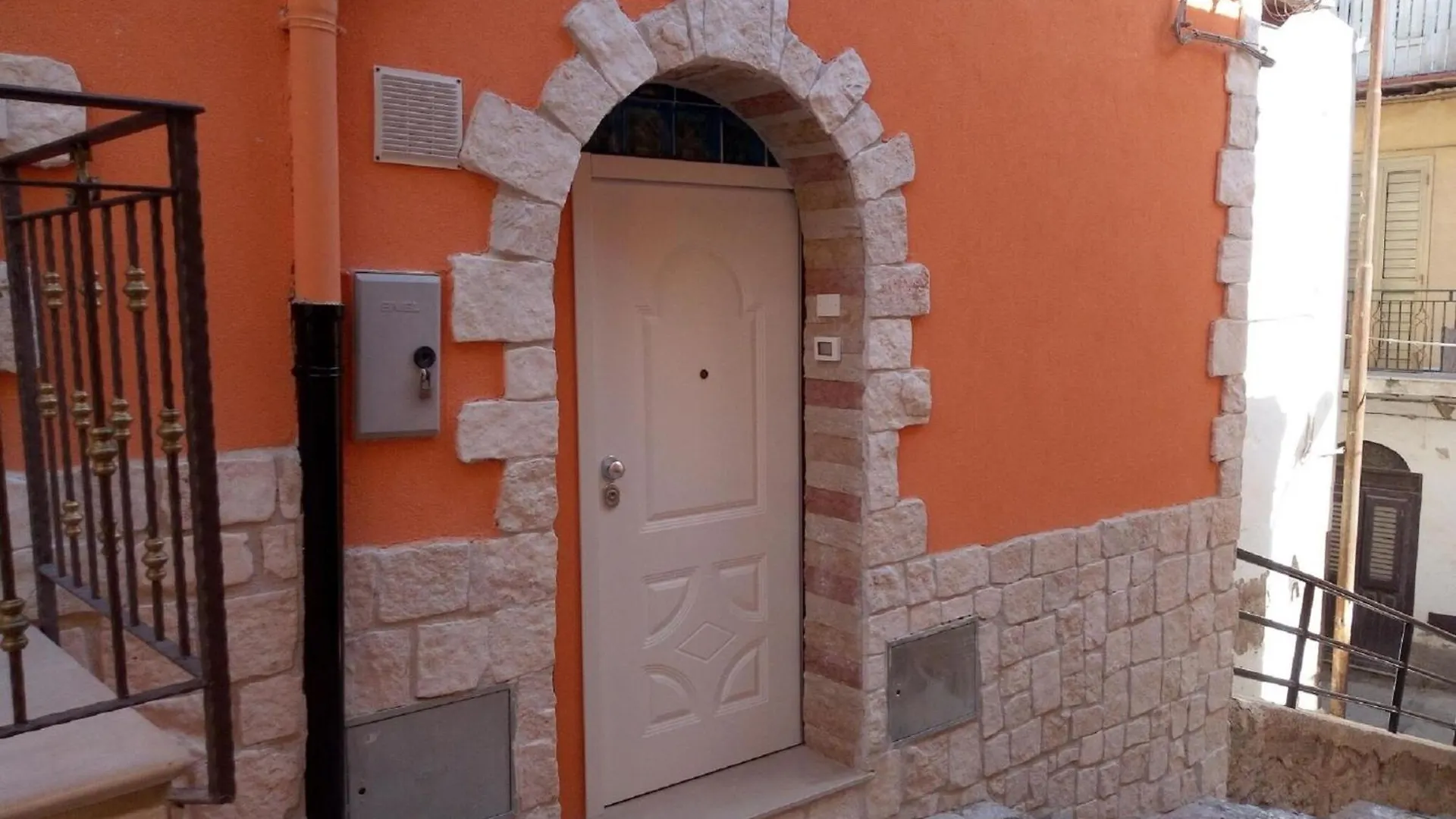 Cozy Holiday Home In Agrigento In A Delightful Area